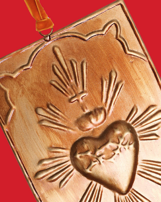 Load image into Gallery viewer, Gold Pressed Sacred Heart Decoration

