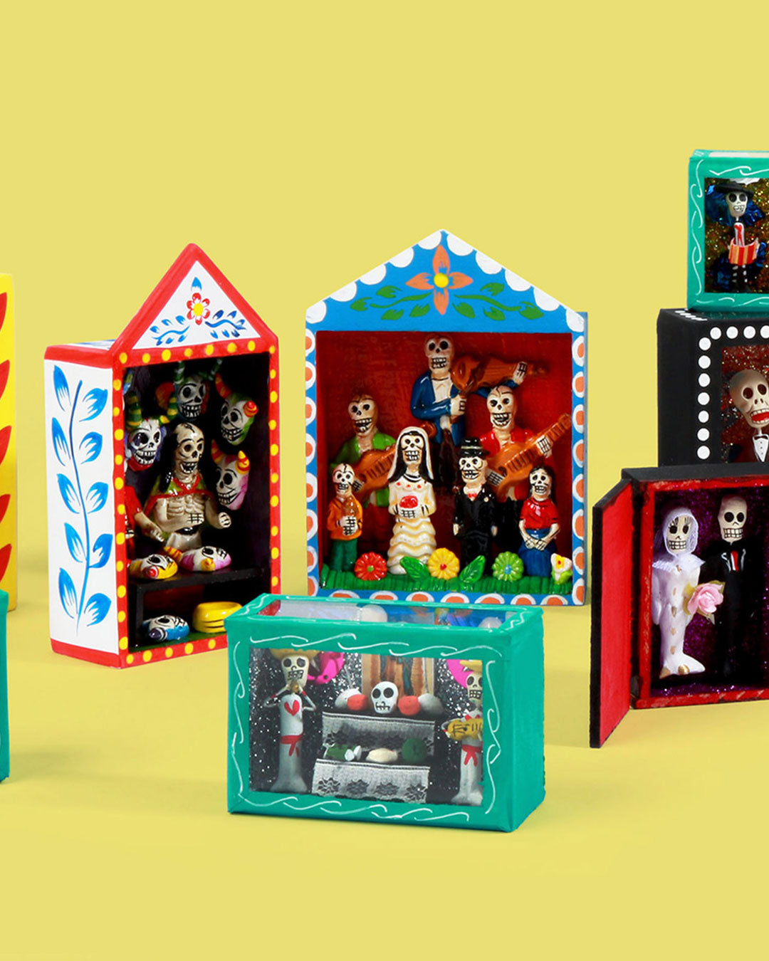 Mask Shop Retablo