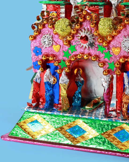 Kraków Foil Nativity Crib