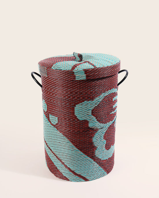 Load image into Gallery viewer, Handwoven Basket with Lid, No 6
