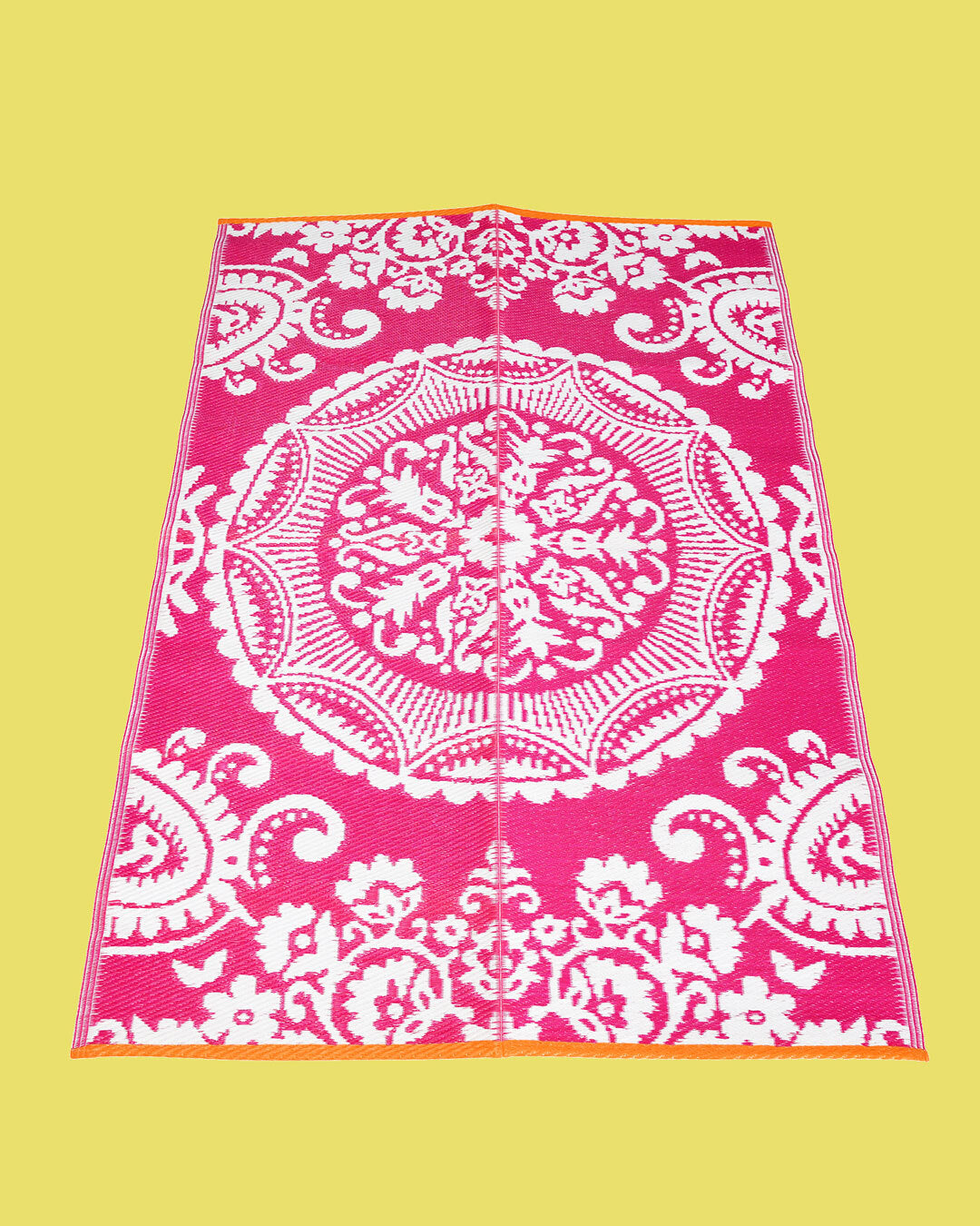 https://www.okla.co.uk/cdn/shop/products/rex_plastic_recycled_mat_pink_02_1445x.jpg?v=1670867715